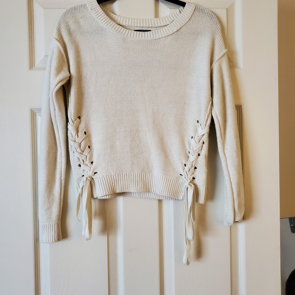 Abercrombie & Fitch sweater